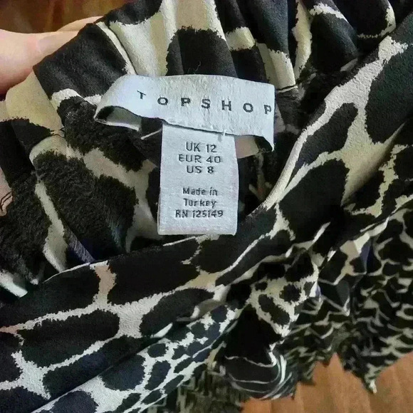 Topshop asymmetrical skirt - Picture 4 of 4